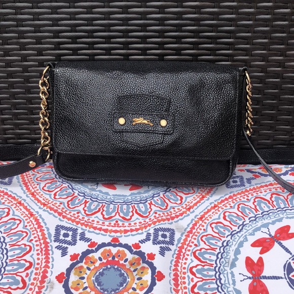 Longchamp Handbags - Longchamp Black Shoulder/Crossbody chain bag